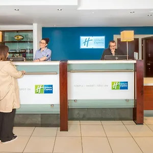 Express By Ihg Hotel